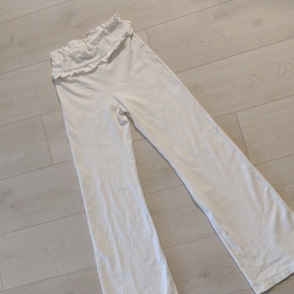 RUFFLE TOP High-Rise Stretch Flare Leg Pants with Back Zip by FASHION NOVA!! - Picture 7 of 8